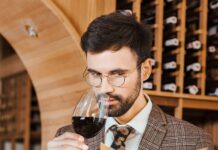 What Does a Wine Taster Do?